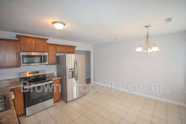 Building Photo - 216 Deer Haven Dr