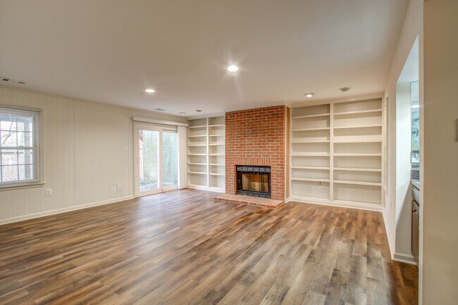 Building Photo - 7403 Crestberry Ln