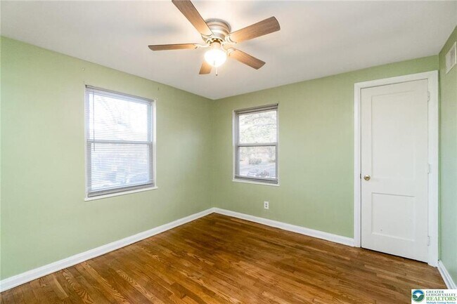 Building Photo - 240 Palmer St