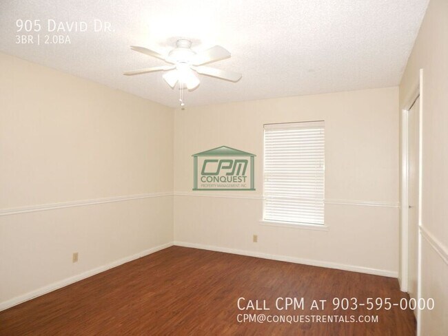 Building Photo - 905 David Dr