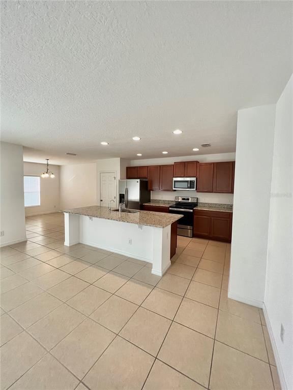 Building Photo - 124 Primrose Dr