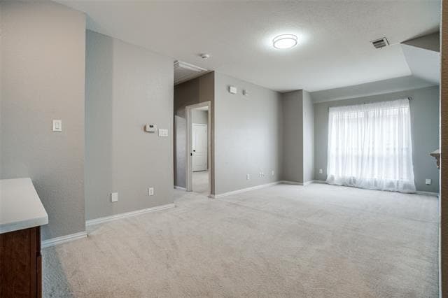 Building Photo - 858 Llano Dr