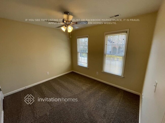 Building Photo - 17400 Cambridge Grove Dr