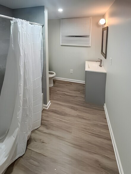 Building Photo - 1346 Eason St NW