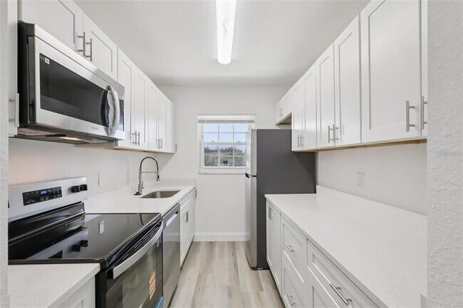 Building Photo - 11147 Acme Dr