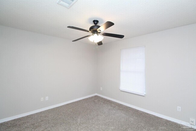 Building Photo - 6854 Cedar Ridge Cir