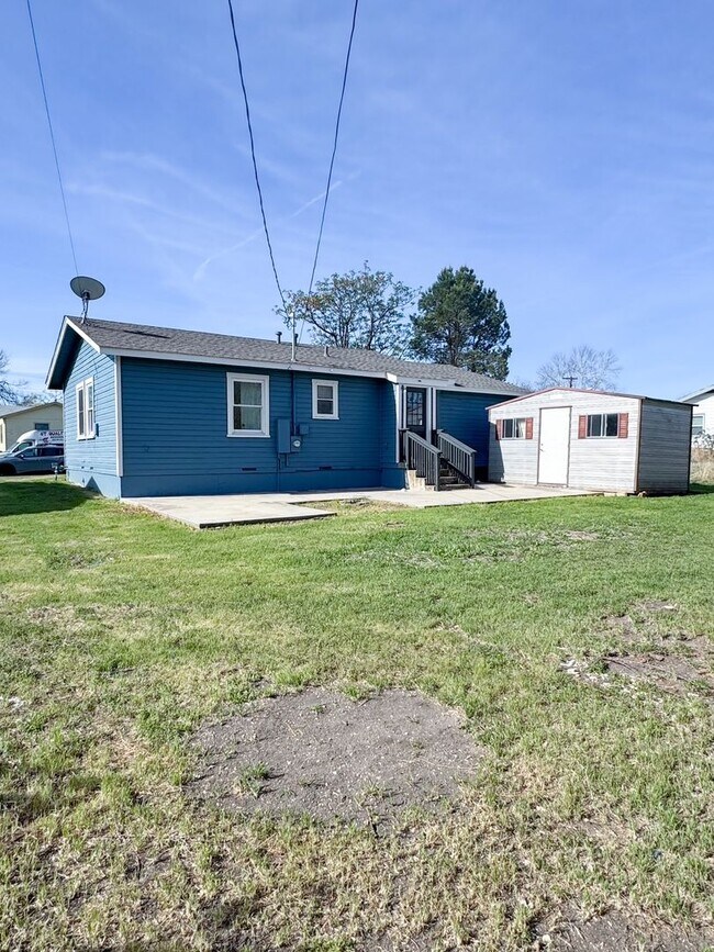 Building Photo - Cute, remodeled home in Central Killeen
