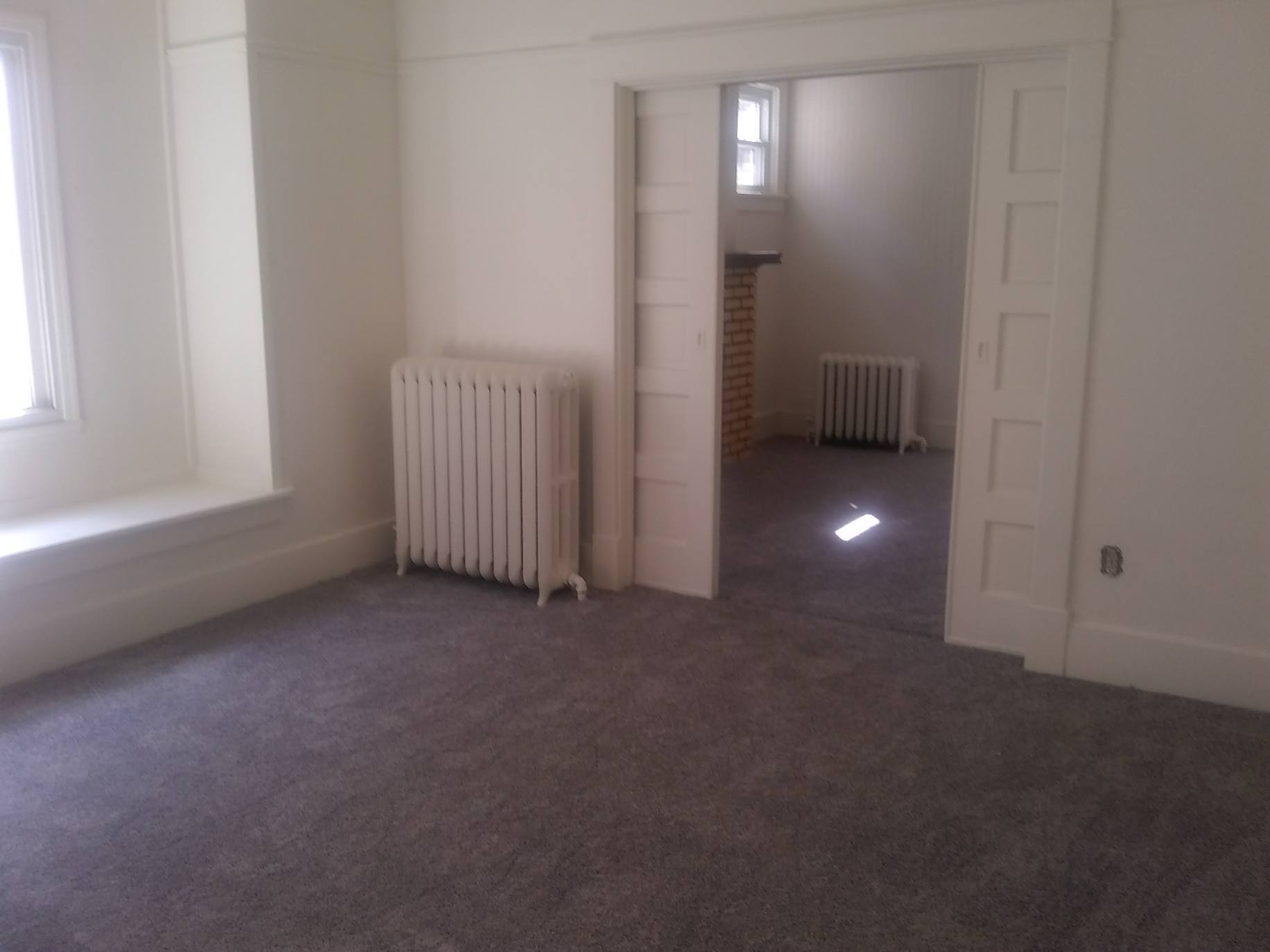 Living room - 116 N 5th St