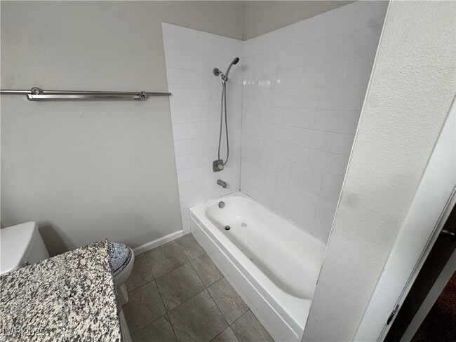 Building Photo - 617 Pepper Tree Cir