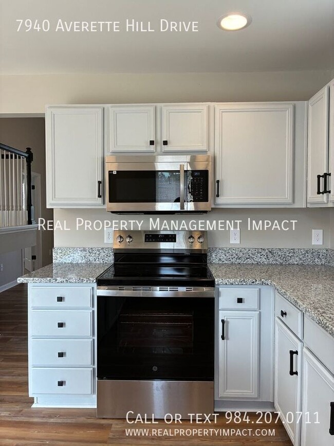 Building Photo - 7940 Averette Hill Dr