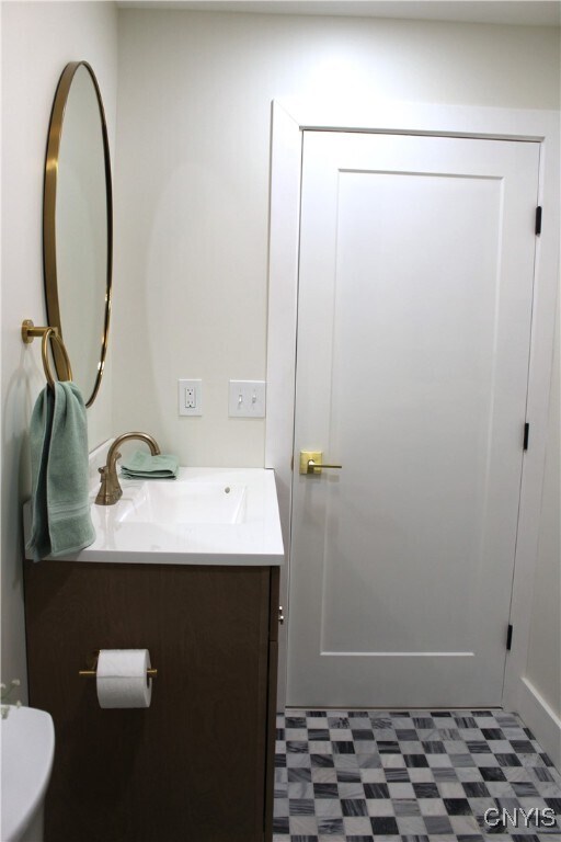 Building Photo - 110 Hotel St