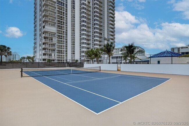 Building Photo - 1370 S Ocean Blvd
