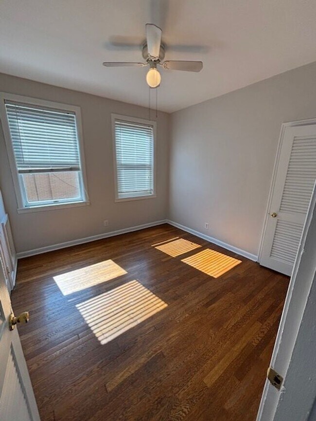 Building Photo - 2709 Pyramid Ave