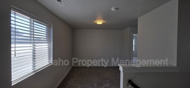Building Photo - 4005 W Peak Cloud Dr