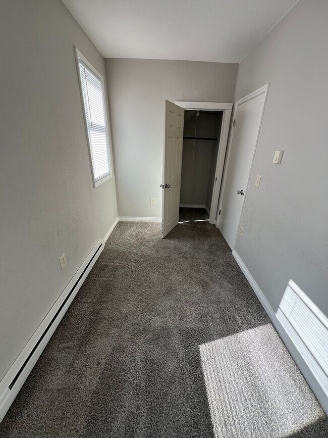 Building Photo - 212-214 South Pershing Dr