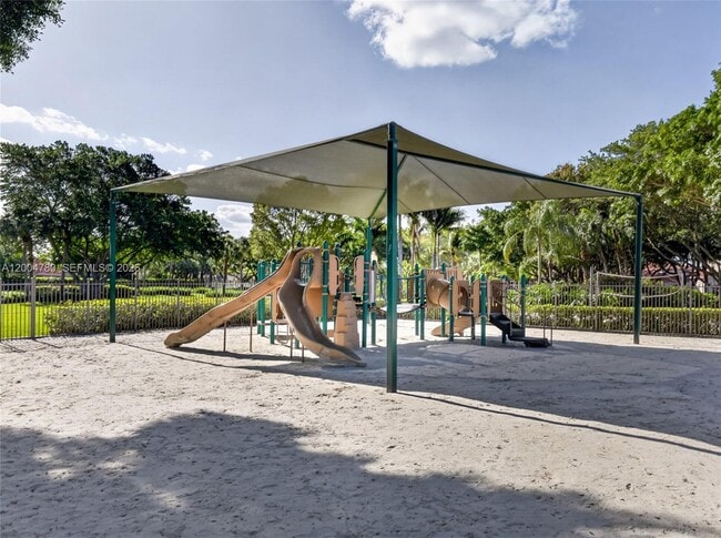 Building Photo - 875 Savannah Falls Dr