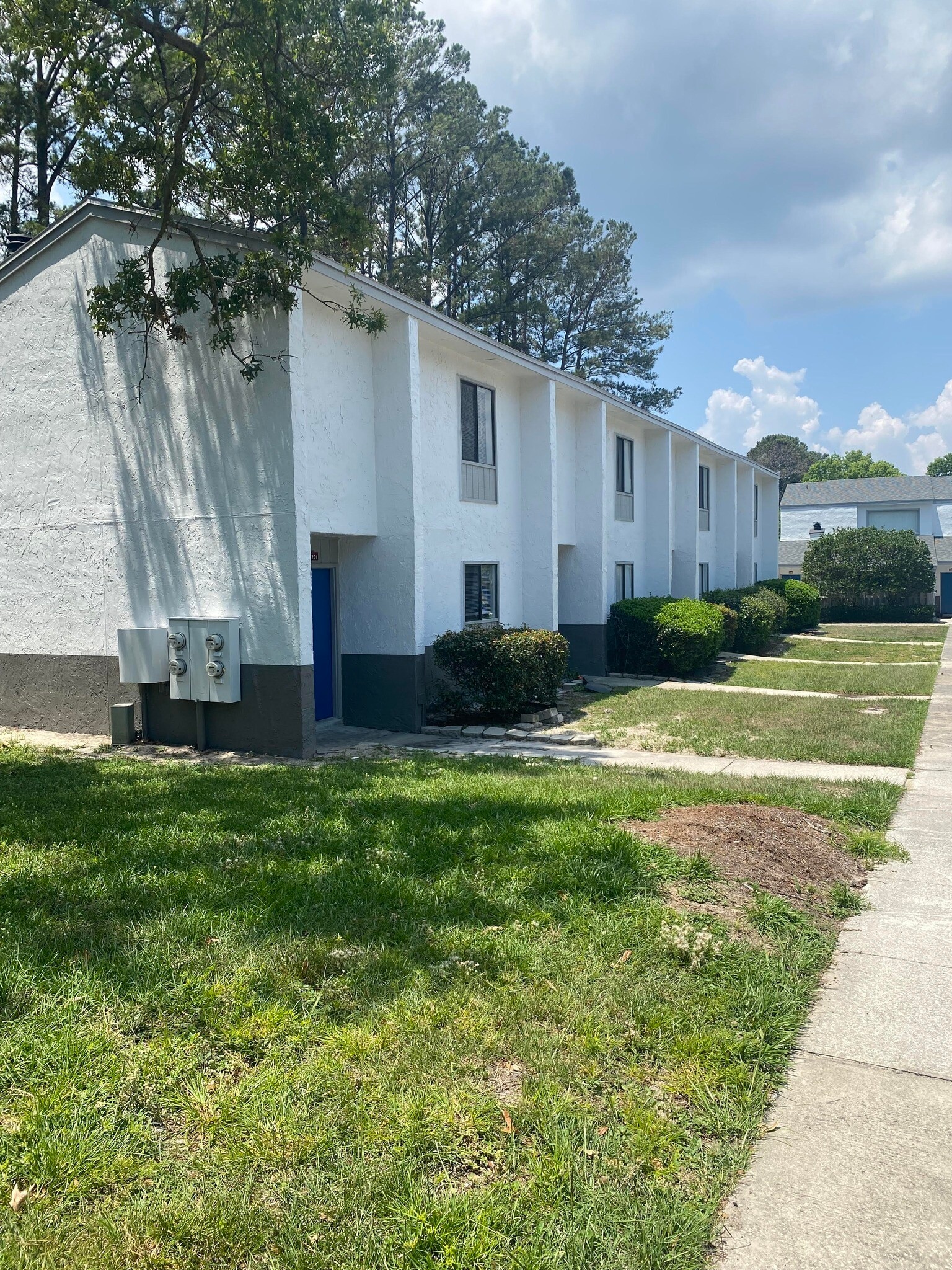 Building Photo - Park South at Deerwood