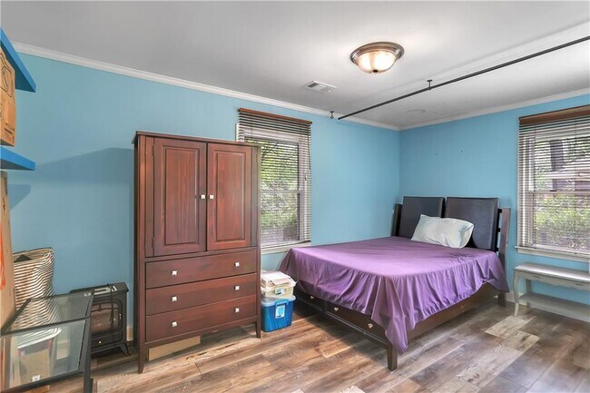 Building Photo - 1984 Mcjenkin Dr NE