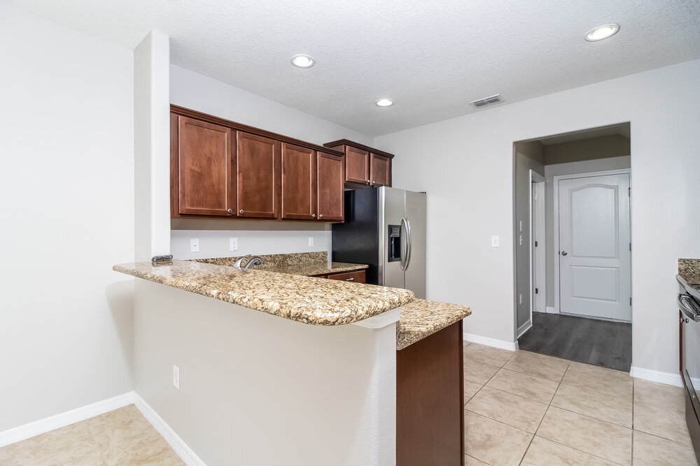 Building Photo - 1021 Seminole Sky Dr