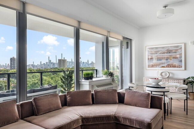 Building Photo - Braddock Park West