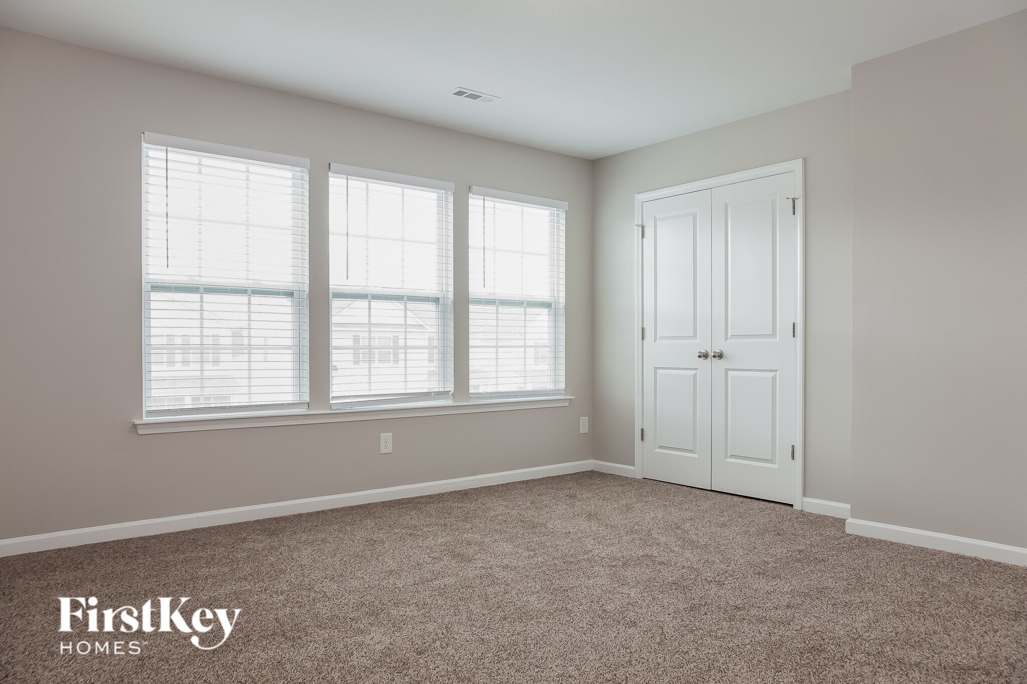 Building Photo - 1920 Windy Willow Ln