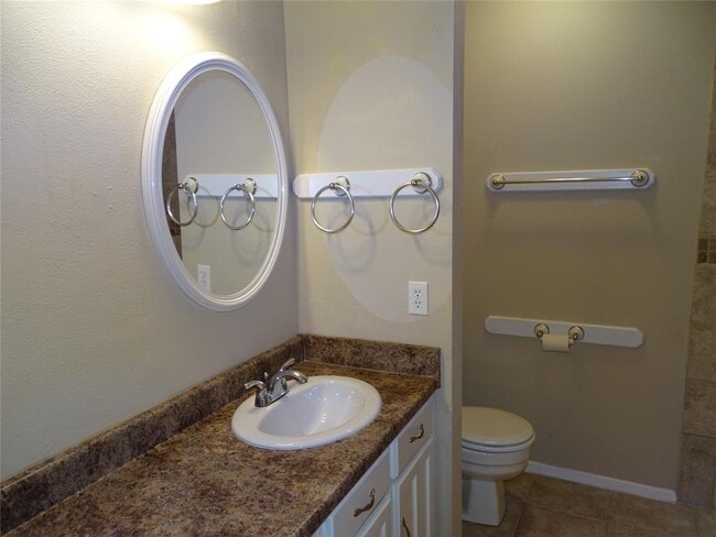 Building Photo - 7247 Barton Oaks Dr