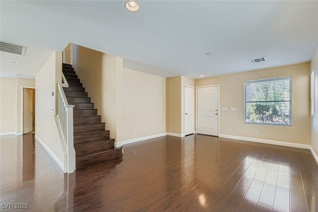 Building Photo - 5986 Ambleshire Ave