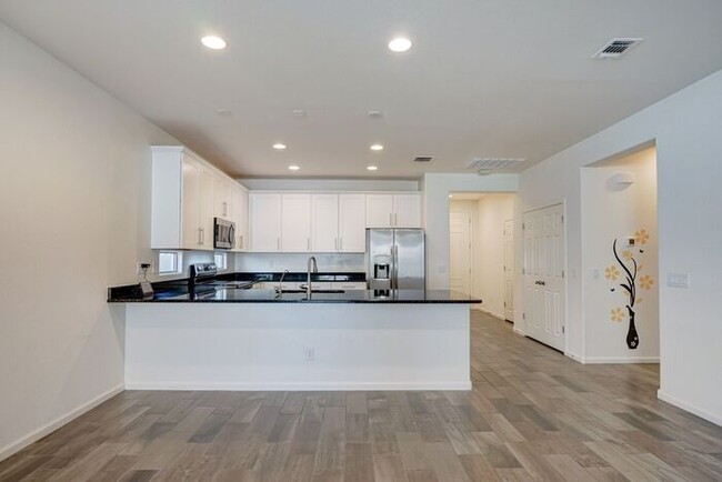 Building Photo - READY TO VIEW NOW! Luxury Living Awaits: E...