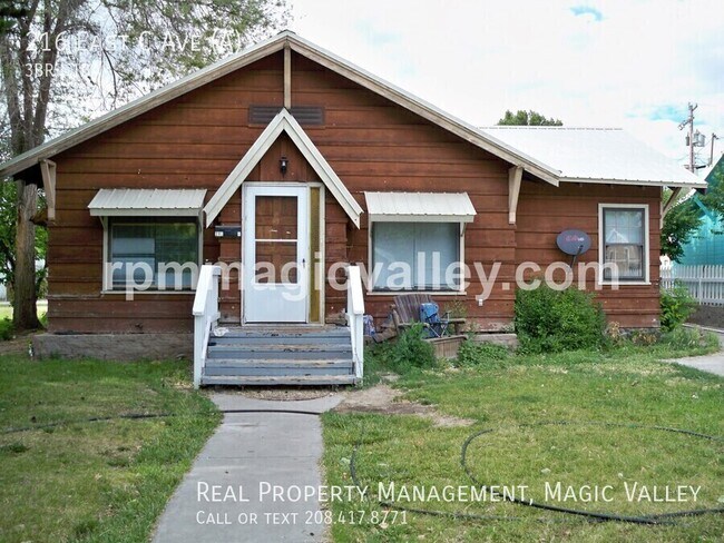 Building Photo - 216 E Ave A