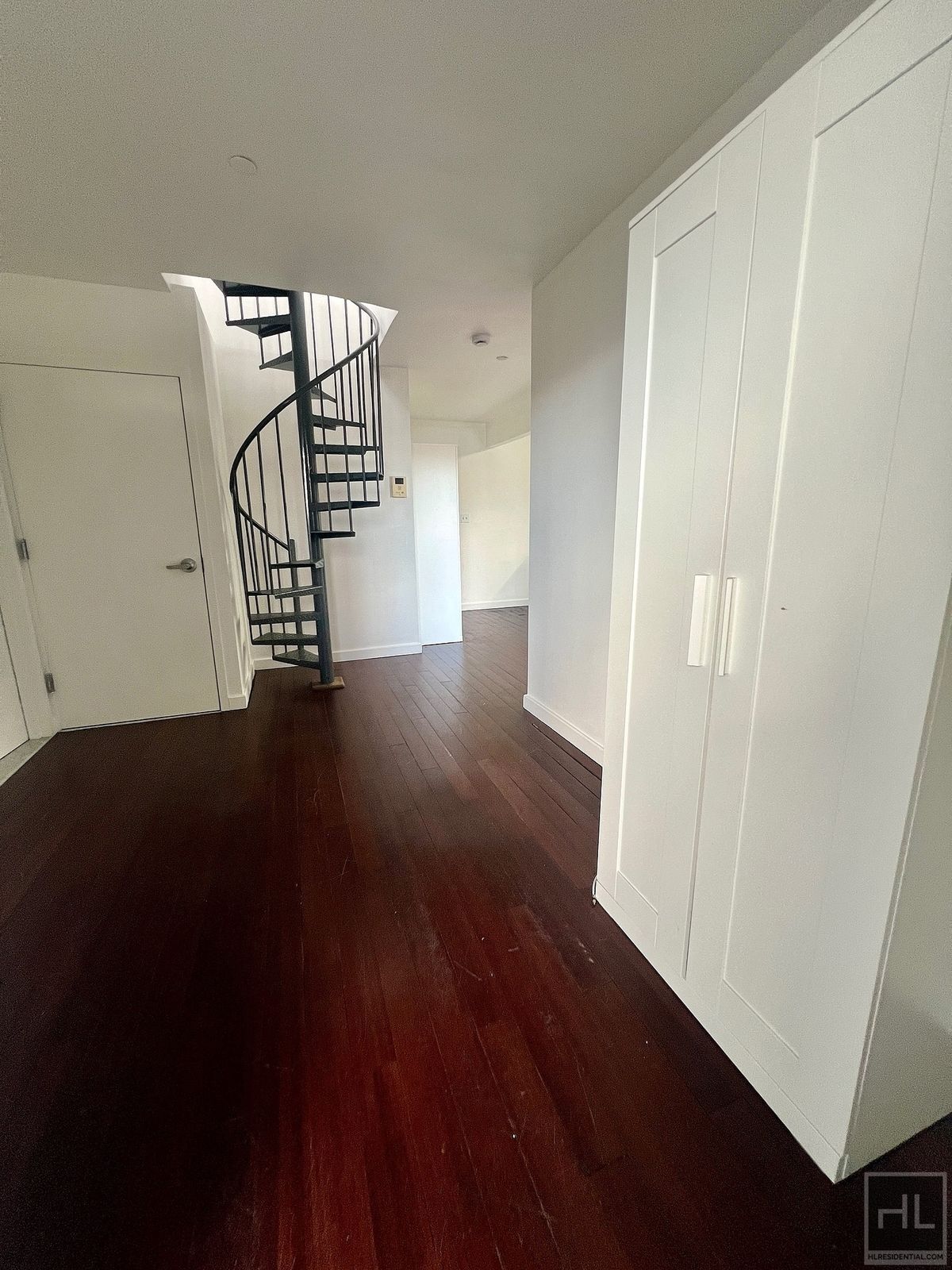 Building Photo - 2BR Penthouse w/ Balcony & Private Rooftop Terrace on Bushwick E. Williamsburg Border