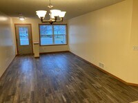 Building Photo - Large 3BR + Loft Townhome | 2-Car Garage | 1,715 Sq Ft