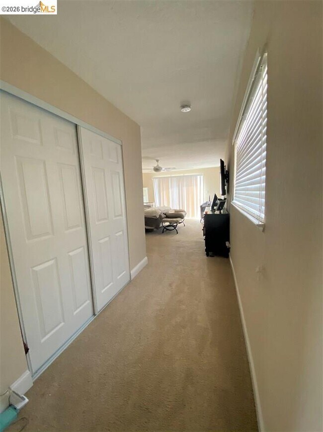 Building Photo - 235 Donegal Way