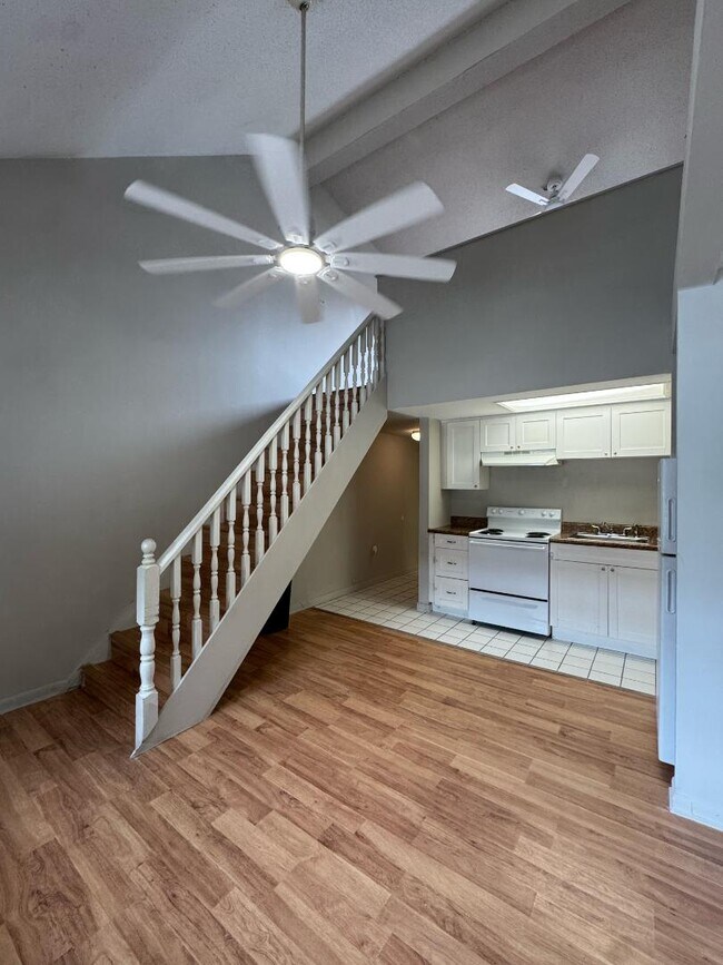 Building Photo - 1260 E 113th Ave