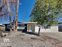 Building Photo - 3112 E Vegas Valley Dr