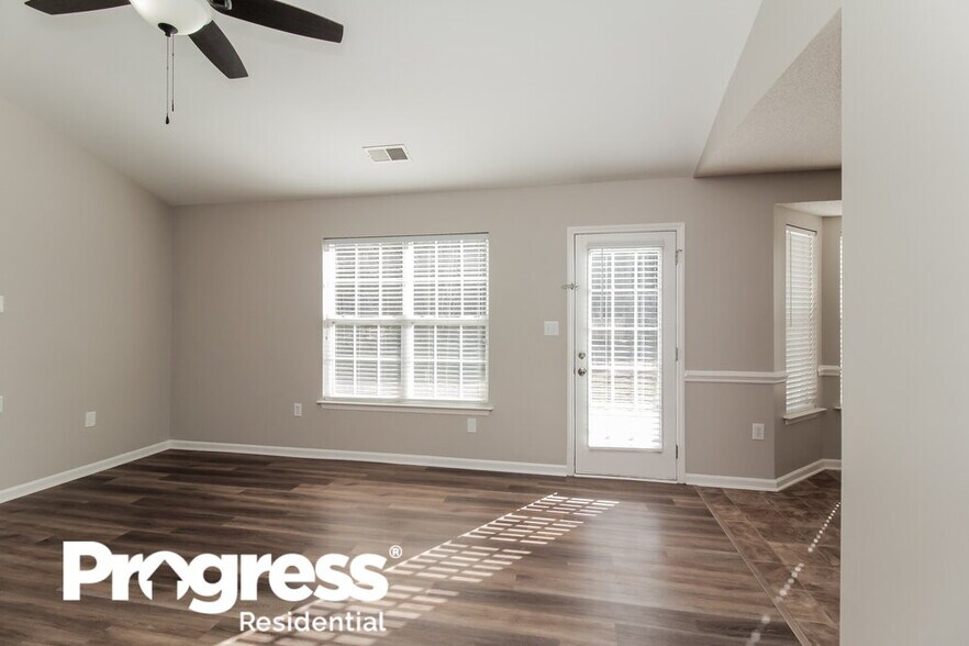 Building Photo - 2329 Ivy Run Dr