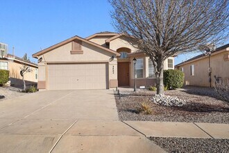 Building Photo - House For Rent | 4-Bed 2-Bath | 2-Car Garage | Rio Rancho SE | Large Backyard |