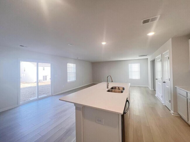 Building Photo - 1203 Melrude Ct