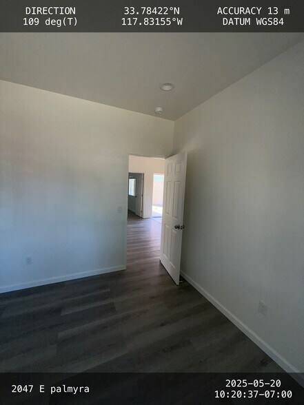 Building Photo - 2047 E Palmyra Ave