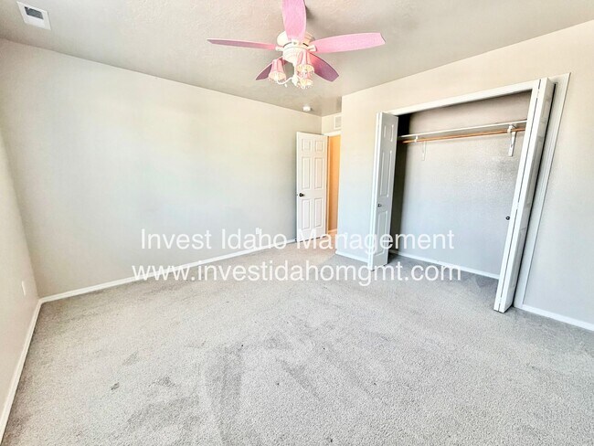 Building Photo - Spacious 4 Bed 2 Bath Home in Kuna