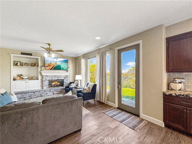 Building Photo - 23011 Bouquet Canyon
