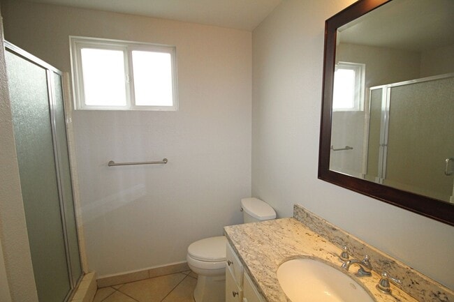 Building Photo - Oceanfront Silverstrand | 4 Bedroom + 3 Ba...