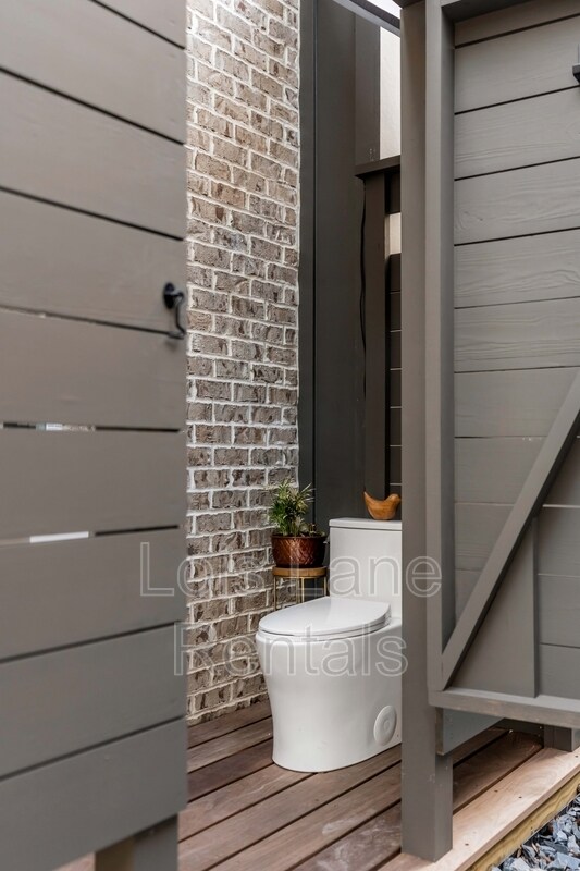 Building Photo - 507 McCant Drive