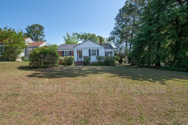 Building Photo - 2207 Montclair St