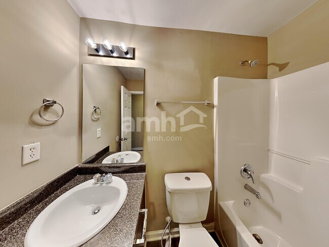 Building Photo - 191 Southwind Ln