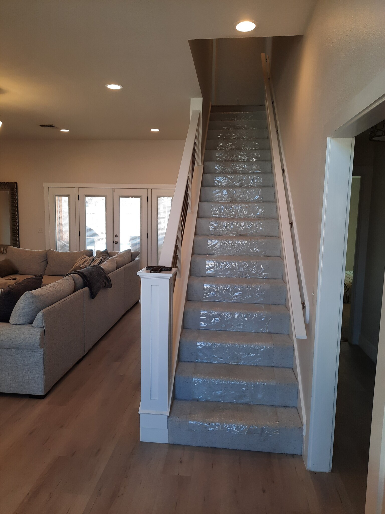 Building Photo - 1735 Woodridge Dr