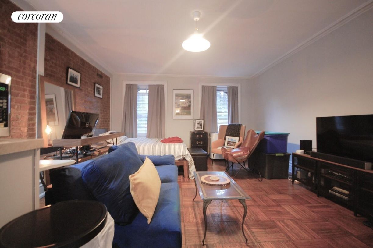 Building Photo - 206 Washington Park