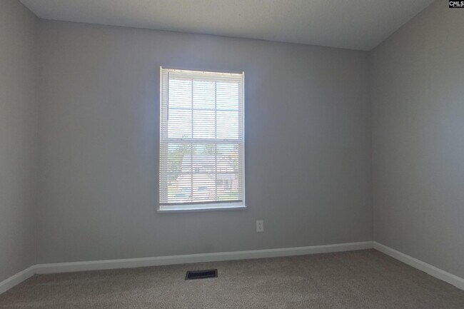 Building Photo - 521 Halleck Ln
