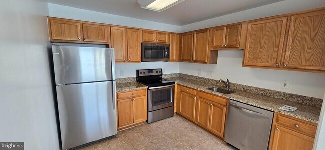 Building Photo - 9262 Cardinal Forest Ln