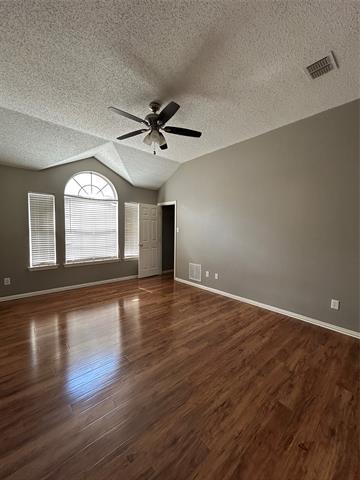 Building Photo - 10105 Mallory Dr