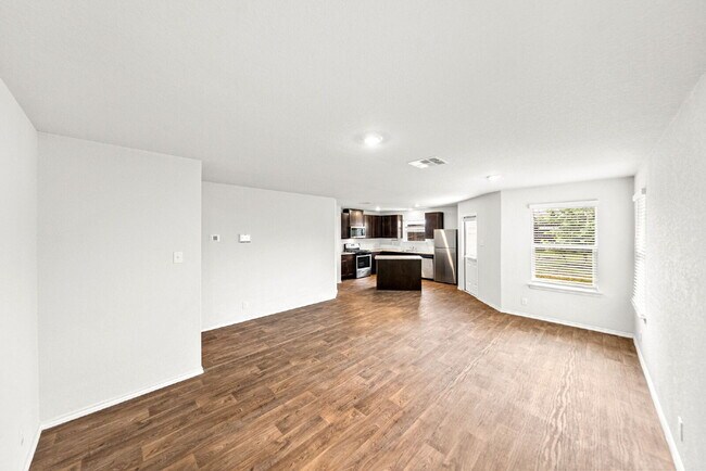 Building Photo - New Rental Alert! 2 Weeks Free Rent with 15 Month Lease